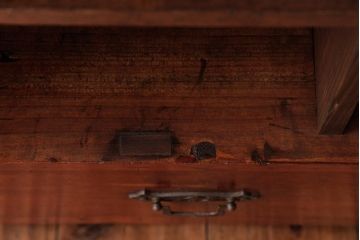 アンティーク家具　昭和初期　ヒノキ材　懐かしさと味わい深さが漂う小型収納棚(収納箱、書箱)