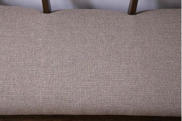 ヴィンテージ家具　ビンテージ　神戸家具　永田良介商店　シックな雰囲気漂う上質な作りの3人掛けソファ