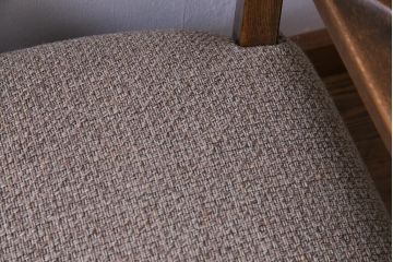 ヴィンテージ家具　ビンテージ　神戸家具　永田良介商店　シックな雰囲気漂う上質な作りの3人掛けソファ