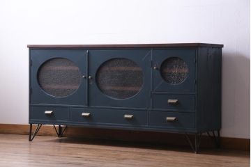 ペイント家具　ダイヤガラス入り　丸窓がおしゃれな鉄脚リビングボード(収納棚、テレビボード)