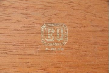 G-PLAN(ジープラン)　Brasilia(ブラジリア)　北欧家具　チーク材　美しいフォルムのサイドボード(サイドキャビネット)(2)
