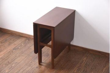 ヴィンテージ家具　北欧ビンテージ　チーク材　おしゃれで便利なバタフライテーブル(エクステンションテーブル、カフェテーブル)