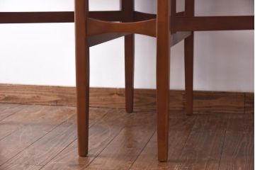 ヴィンテージ家具　北欧ビンテージ　チーク材　おしゃれで便利なバタフライテーブル(エクステンションテーブル、カフェテーブル)