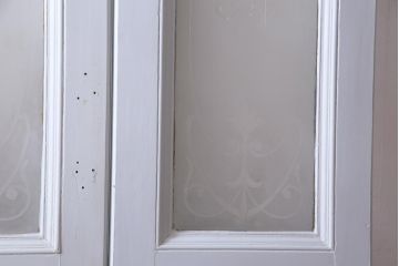 フランスアンティーク　両開き　透かしがおしゃれなフレンチシックな親子ドア(ガラスドア、扉)