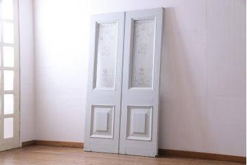 フランスアンティーク　両開き　透かしがおしゃれなフレンチシックな親子ドア(ガラスドア、扉)