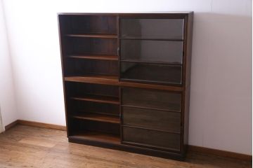 アンティーク家具　大正昭和期　シンプルで使い勝手の良い2段重ね収納棚(飾り棚、ガラス戸棚、本箱)(1)