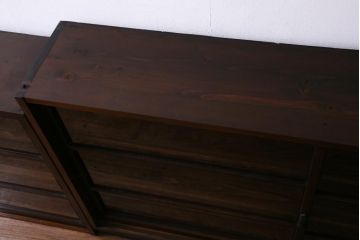 アンティーク家具　大正昭和期　シンプルで使い勝手の良い2段重ね収納棚(飾り棚、ガラス戸棚、本箱)(1)