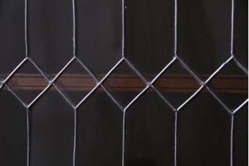 アンティーク家具　イギリスアンティーク　マホガニー材　ステンドグラスのゆらぎが味わい深いスタッキングブックケース(本箱、収納棚)