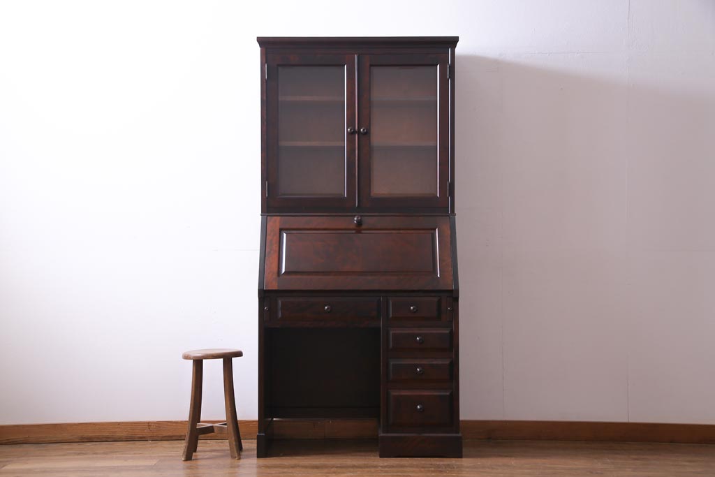 中古　北海道民芸家具　深みのある美しい木肌が上品な雰囲気漂うビューローブックケース(ライティングビューロー、机、本箱、収納棚)(定価約49万円)