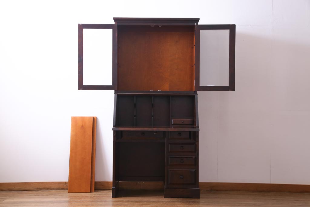 中古　北海道民芸家具　深みのある美しい木肌が上品な雰囲気漂うビューローブックケース(ライティングビューロー、机、本箱、収納棚)(定価約49万円)