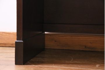 中古　北海道民芸家具　深みのある美しい木肌が上品な雰囲気漂うビューローブックケース(ライティングビューロー、机、本箱、収納棚)(定価約49万円)