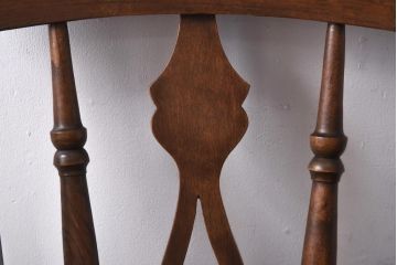 アンティーク家具　イギリスアンティーク　木のぬくもりと品のある佇まいが魅力的なチェア(ダイニングチェア、板座チェア)(1)