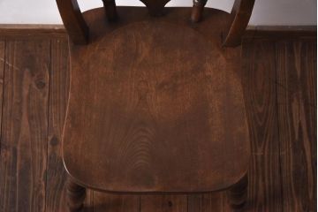 アンティーク家具　イギリスアンティーク　木のぬくもりと品のある佇まいが魅力的なチェア(ダイニングチェア、板座チェア)(1)