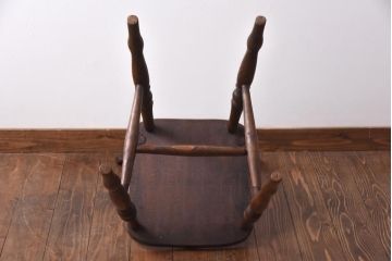 アンティーク家具　イギリスアンティーク　木のぬくもりと品のある佇まいが魅力的なチェア(ダイニングチェア、板座チェア)(1)