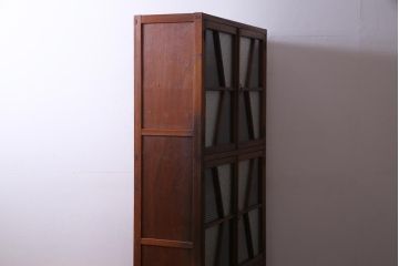 レトロ家具　昭和期　ラワン材　レトロモダンな扉の二段キャビネット(収納棚、食器棚)