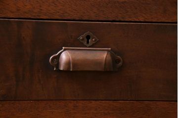 レトロ家具　昭和期　ラワン材　レトロモダンな扉の二段キャビネット(収納棚、食器棚)