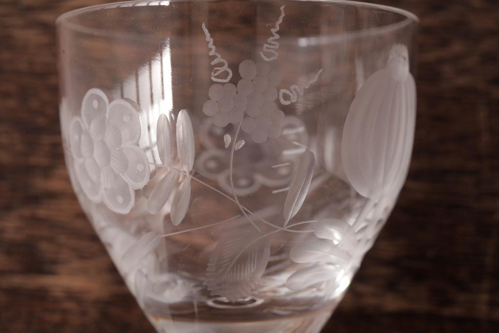 中古　MEISSEN(マイセン)　ブルーオニオン　グラヴィール彫刻が目を引くペアゴブレット(グラス)