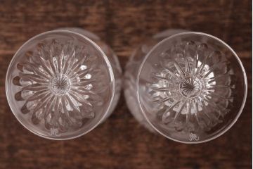 中古　MEISSEN(マイセン)　ブルーオニオン　グラヴィール彫刻が目を引くペアゴブレット(グラス)