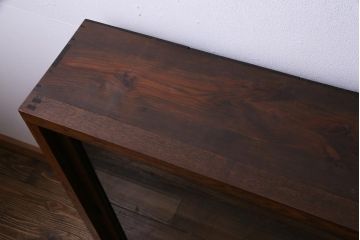 レトロ家具　和製アンティーク　大正昭和初期　前面ナラ材　レトロな佇まいが味わい深い薄型のガラス収納棚(戸棚、サイドボード)