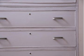 和製アンティーク　ペイント家具　レトロなデザインとシャビーな雰囲気がお洒落な重ねチェスト(引き出し、収納たんす、整理箪笥)(R-034541)