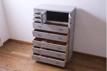 和製アンティーク　ペイント家具　レトロなデザインとシャビーな雰囲気がお洒落な重ねチェスト(引き出し、収納たんす、整理箪笥)(R-034541)