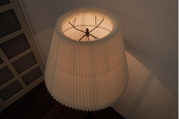 中古　松本民芸家具　上質さを際立たせるデザインのA型フロアスタンド(照明)