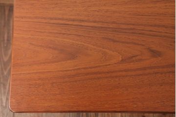 ヴィンテージ家具　イギリスビンテージ　チーク材　レトロな雰囲気漂うシンプルなワゴン(トロリー)