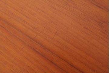 ヴィンテージ家具　北欧ビンテージ　チーク材の褐色が温もり溢れるネストテーブル(サイドテーブル)