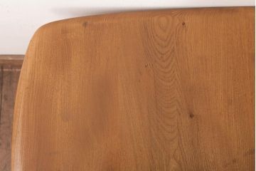 ヴィンテージ家具　イギリスビンテージ　ERCOL(アーコール)　ニレ材　ナチュラルな色味のコーヒーテーブル(センターテーブル)