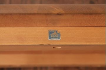 ヴィンテージ家具　イギリスビンテージ　ERCOL(アーコール)　ニレ材　ナチュラルな色味のコーヒーテーブル(センターテーブル)