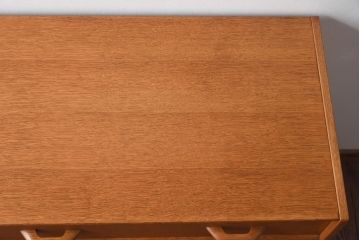 ヴィンテージ家具　北欧ビンテージ　G-PLAN(ジープラン)　オーク材　温かな雰囲気漂う明るい木肌のチェスト(引き出し)