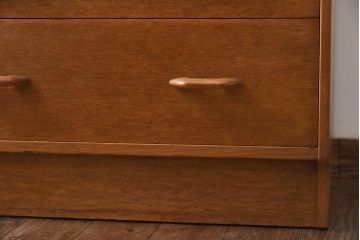 ヴィンテージ家具　北欧ビンテージ　G-PLAN(ジープラン)　オーク材　温かな雰囲気漂う明るい木肌のチェスト(引き出し)
