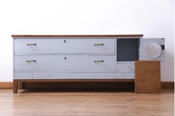 ペイント家具　レトロガラス入り　丸窓がおしゃれな脚付きテレビボード(リビングボード)