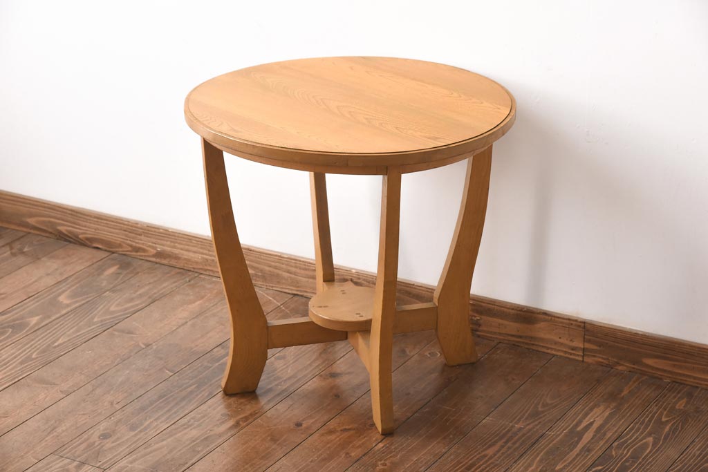 レトロ家具　昭和レトロ　栓材　あたたかな空間づくりに活躍するコーヒーテーブル(ラウンドテーブル、花台)