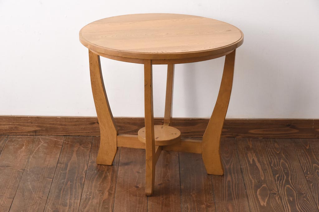 レトロ家具　昭和レトロ　栓材　あたたかな空間づくりに活躍するコーヒーテーブル(ラウンドテーブル、花台)