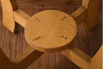 レトロ家具　昭和レトロ　栓材　あたたかな空間づくりに活躍するコーヒーテーブル(ラウンドテーブル、花台)