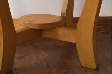 レトロ家具　昭和レトロ　栓材　あたたかな空間づくりに活躍するコーヒーテーブル(ラウンドテーブル、花台)