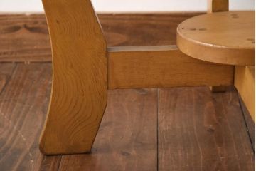 レトロ家具　昭和レトロ　栓材　あたたかな空間づくりに活躍するコーヒーテーブル(ラウンドテーブル、花台)