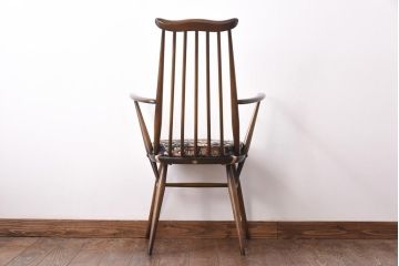 ヴィンテージ家具　イギリスビンテージ　ERCOL(アーコール)　ゴールドスミス　凛とした佇まいのクッション付きアームチェア(椅子)(1)