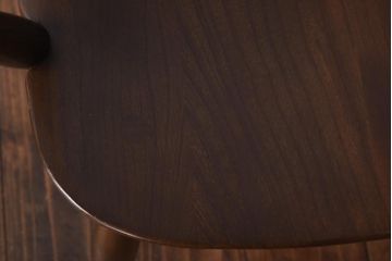 ヴィンテージ家具　イギリスビンテージ　ERCOL(アーコール)　ゴールドスミス　凛とした佇まいのクッション付きアームチェア(椅子)(2)