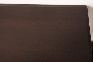 中古　山葉(ヤマハ、日本楽器)　シンプルな透かしがアクセントの折りたたみ式のサイドテーブル(折り畳み机)