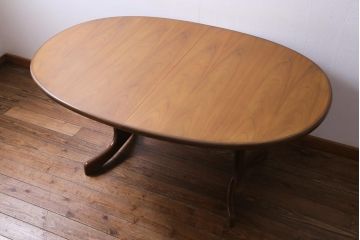 G-PLAN(ジープラン) 北欧家具　チーク材　美しい木目を楽しめるシンプルなエクステンションテーブル