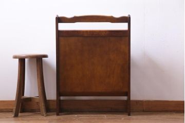 アンティーク雑貨　中古　カリモク　シックな空間にも馴染むスリッパラック