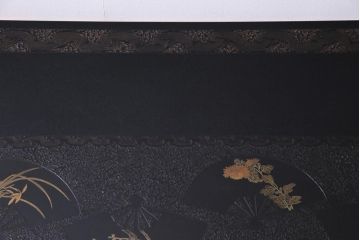 アンティーク家具　極上品　漆・変わり塗り　乾漆　立体的な漆塗りが存在感を放つ高級座卓(ローテーブル)