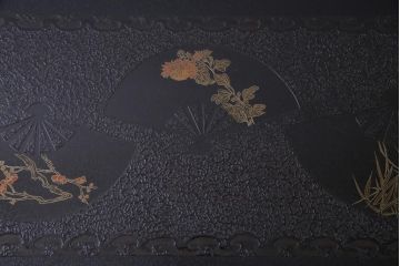 アンティーク家具　極上品　漆・変わり塗り　乾漆　立体的な漆塗りが存在感を放つ高級座卓(ローテーブル)