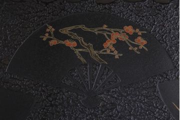 アンティーク家具　極上品　漆・変わり塗り　乾漆　立体的な漆塗りが存在感を放つ高級座卓(ローテーブル)