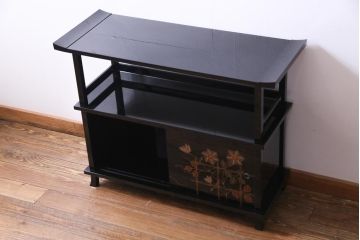 中古　民芸家具　輪島塗　テッセン蒔絵が優美な雰囲気醸し出す飾り棚(茶棚)