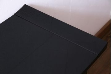 中古　民芸家具　輪島塗　テッセン蒔絵が優美な雰囲気醸し出す飾り棚(茶棚)