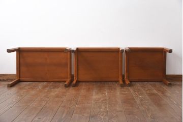ヴィンテージ家具　北欧ビンテージ　デンマーク　パーケット天板が珍しいチーク材製のネストテーブル(サイドテーブル)
