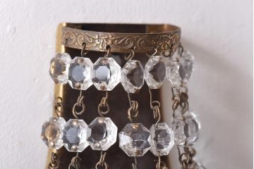 フランスビンテージ　金属製　エンパイア様式　ガラスドロップがお洒落な小振りなウォールランプ(壁掛け照明)(1)